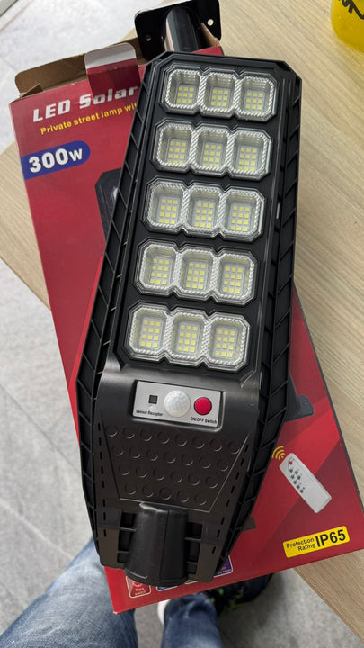 Lampara Solar Fotovoltaica  300 W - IP65